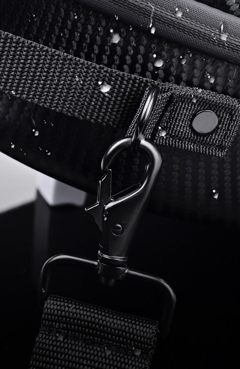 WATER-REPELLENT EXTERIOR